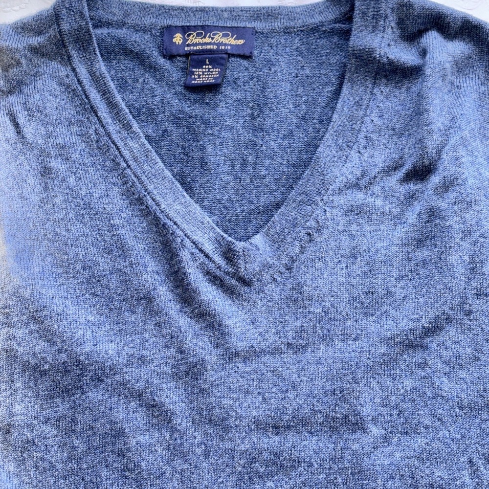 Brooks Brothers Fine Merino Wool V Neck Sweater Mens L Blue Lightweight